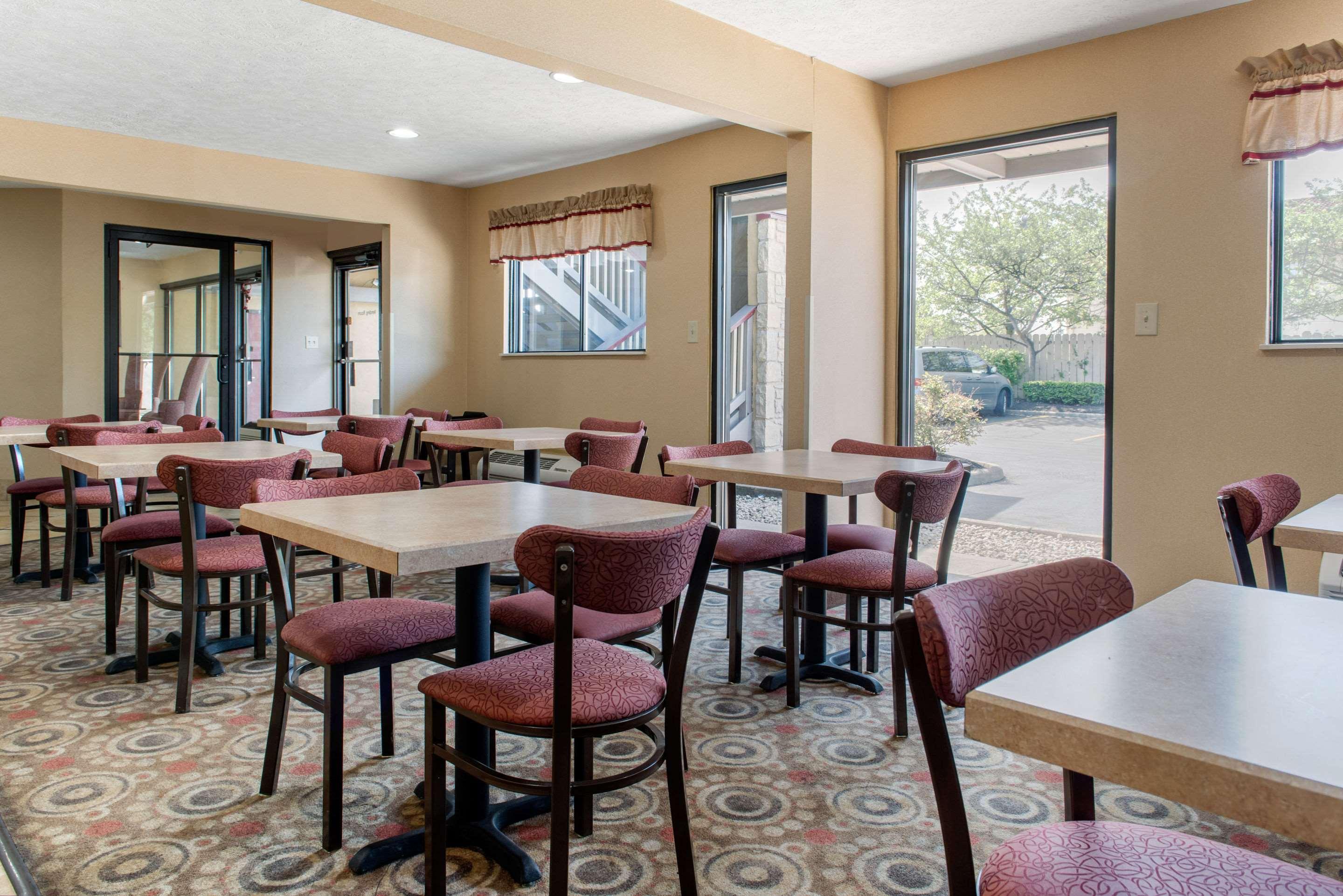 Quality Inn Columbus-East Dış mekan fotoğraf