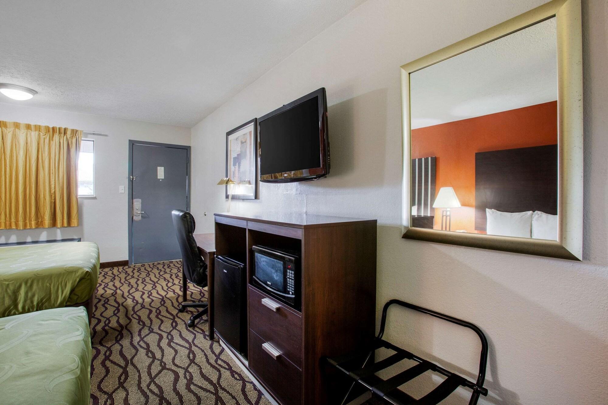 Quality Inn Columbus-East Dış mekan fotoğraf